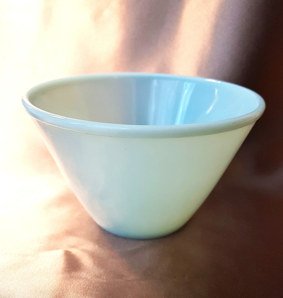 WONDERFUL Vintage Fire King Turquoise Blue Glass Bowl, Splash Proof Mixing Bowl, Mid Century Kitchen Bowls, Collectible Vintage Kitchen Bowls