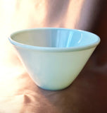 WONDERFUL Vintage Fire King Turquoise Blue Glass Bowl, Splash Proof Mixing Bowl, Mid Century Kitchen Bowls, Collectible Vintage Kitchen Bowls