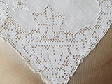 EXCEPTIONAL Italian linen Embroidery, Fine Lace Openwork, Needlelace,Raised Embroidery,Table Centerpiece Lots of Hand Work,Collectible Vintage Linens