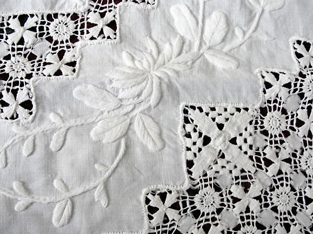 GORGEOUS Antique Victorian Fancy Small Tablecloth Table Topper Amazing Drawnthread Work, Raised WhiteWork Embroidery, French Country, Farmhouse Decor, Fine Antique Linens