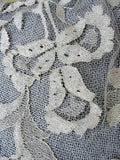 GORGEOUS Antique Silk Lace Shawl,Chantilly Lace, Bridal Shawl, Bridal Scarf, Mantilla, Head Scarf, Vintage Clothing, Lovely Lace