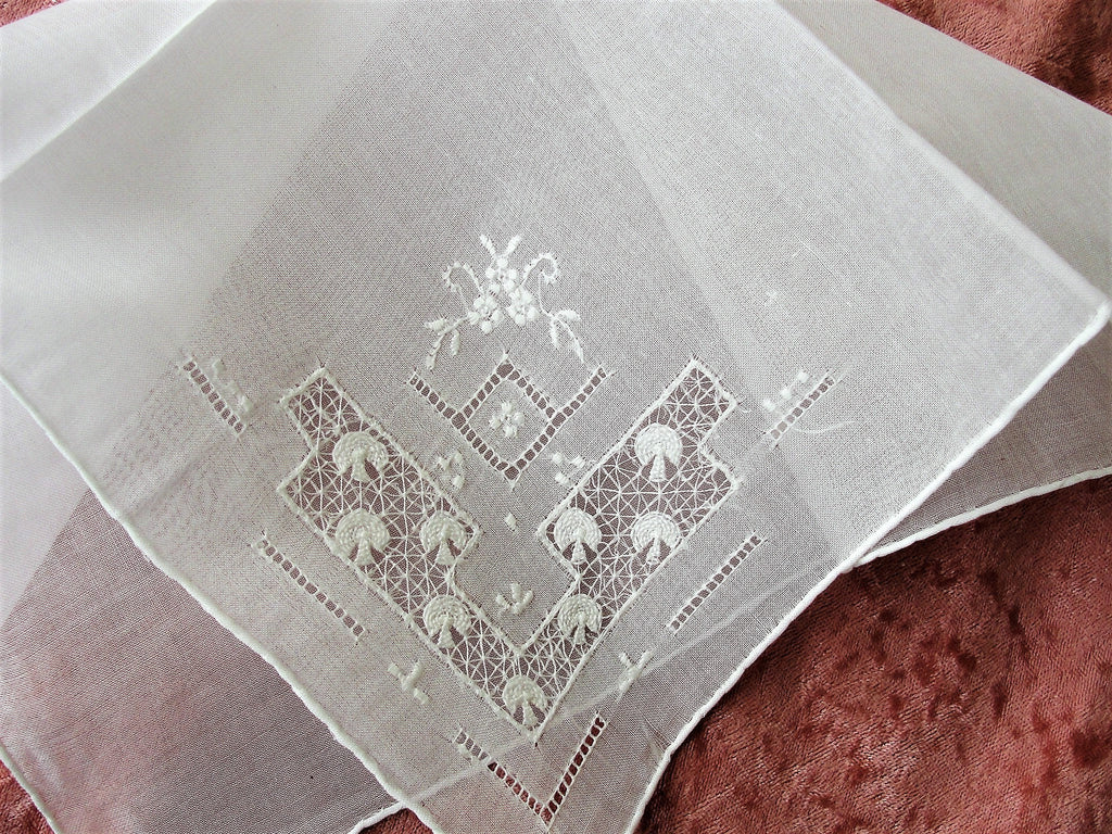 BEAUTIFUL Swiss Appenzell Lace Drawnthread Hankie BRIDAL Wedding Handkerchief Hanky Hand Embroidery Openwork Lace Collectible Hankies