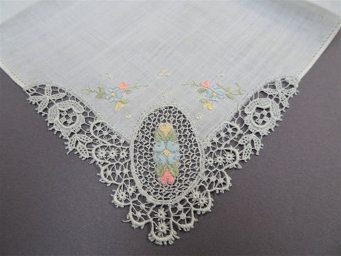 30s VINTAGE Hand Embroidered Hankie Handkerchief,LOVELY Embroidery,FRENCH Lace Corner,Wedding Bridal Bridesmaids Hanky,Collectible Hankies