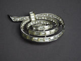 STUNNING Art Deco BOUCHER Signed Swirl Ribbon Brooch,Sparkling Baguette and Round Stones On Silver Tone Metal,Collectible Vintage Jewelry