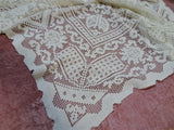 GORGEOUS Vintage Hand Made Lace Table Coth,Table Topper,Tea Tablecloth, Darned Lace,Hand Knotted Lace,French Farmhouse ,Vintage Linens